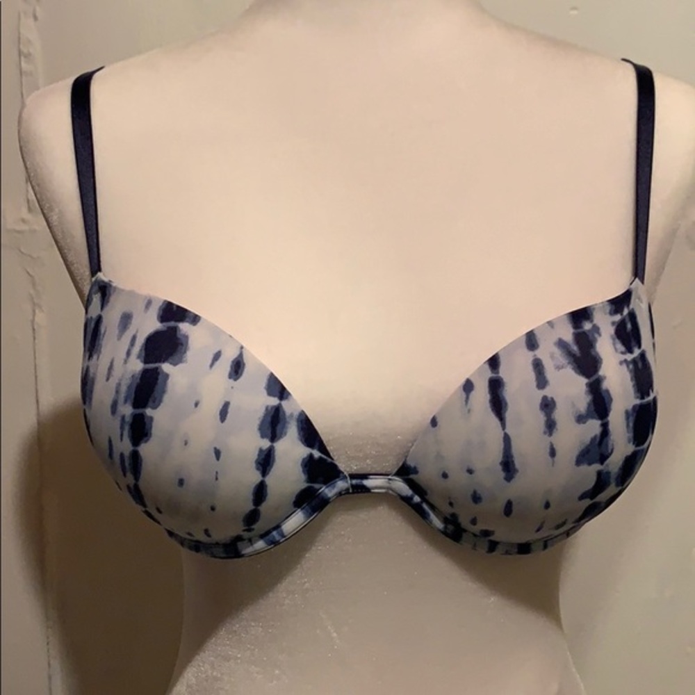 Pink tie-dye a bra